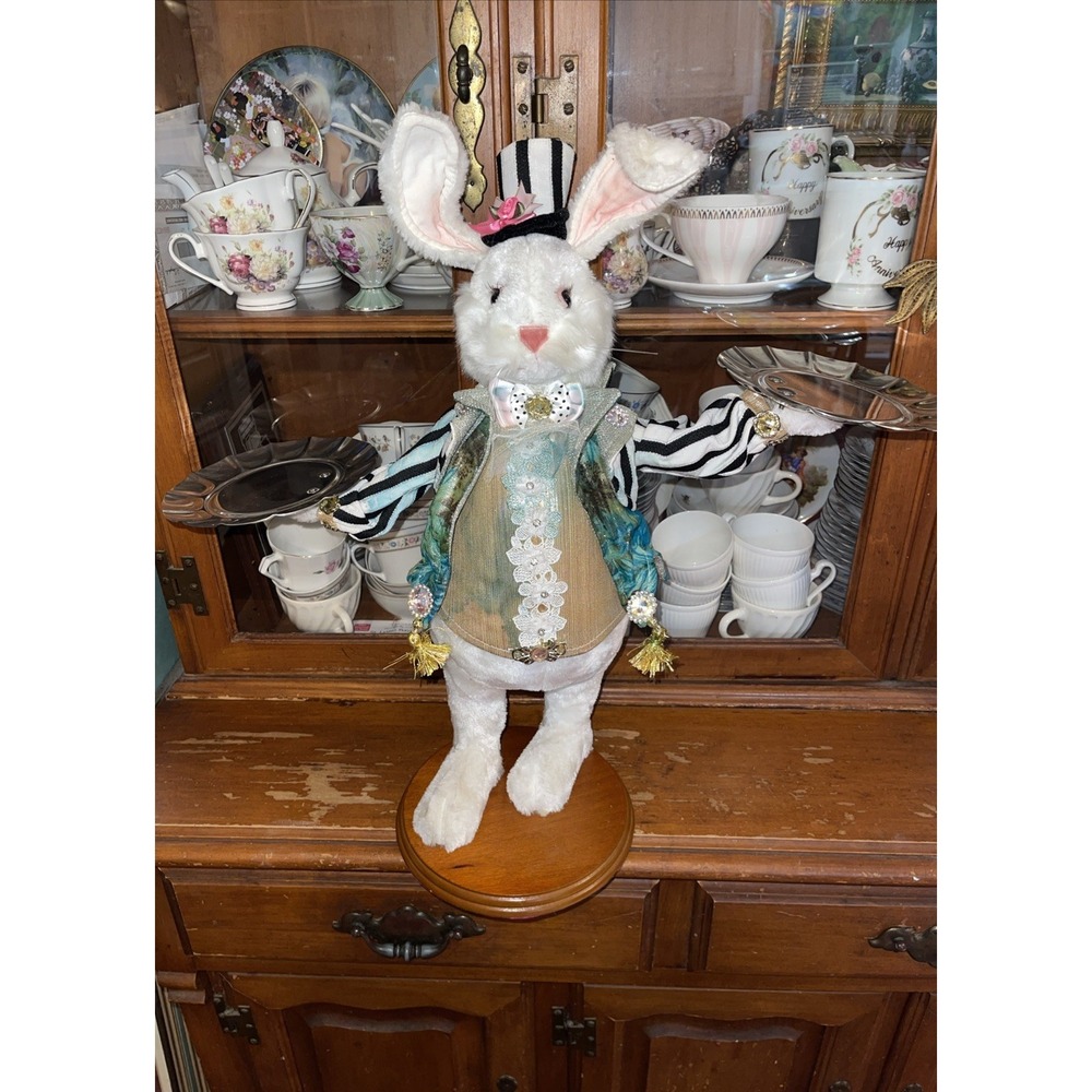 Mark Roberts RARE 20" Tall Server or Butler Rabbit Collectibles